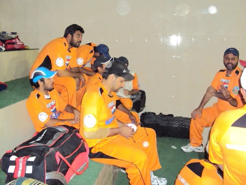 4th APMF FINAL MATCH B/W Vanthali & Bantva Memon Association 2010